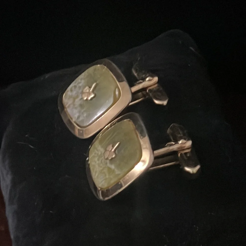 Vintage Green Marble Shamrock Cufflinks signed F